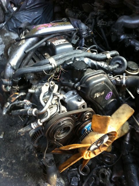 Toyota 1KZ-TE engine factory workshop and repair manual ...